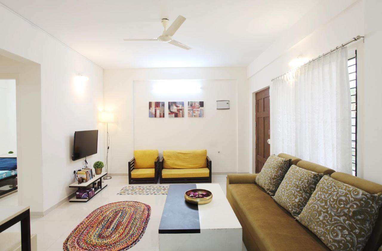 Qualtems Guest House Bangalore Extérieur photo