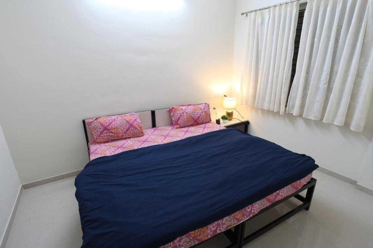 Qualtems Guest House Bangalore Extérieur photo